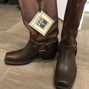 Frye Harness 12R size 7